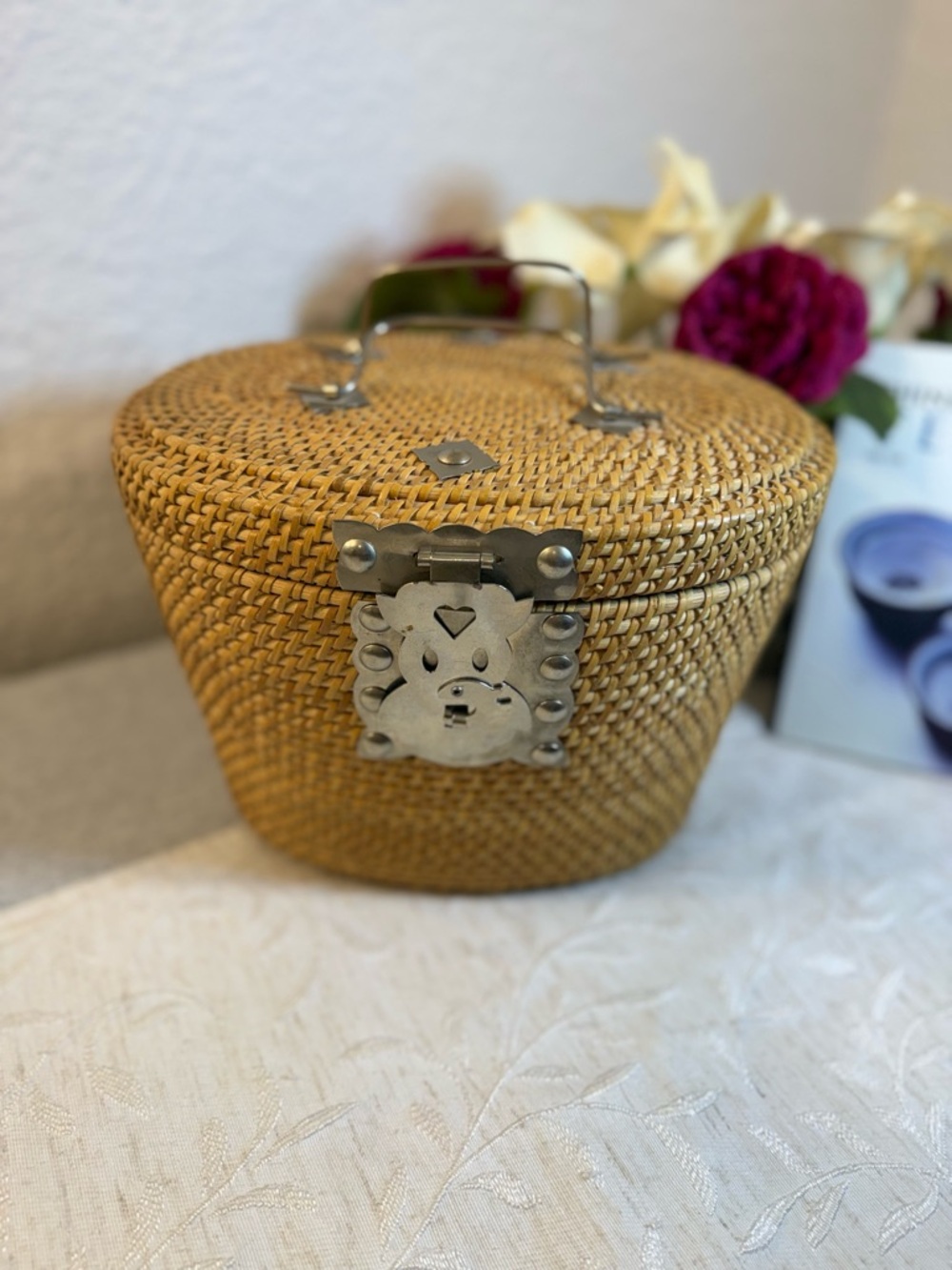 Vintage Chinese Jingdezhen Famille Jaune Dragon Travel Tea Set Wicker Basket 06 - Picture 7 of 16